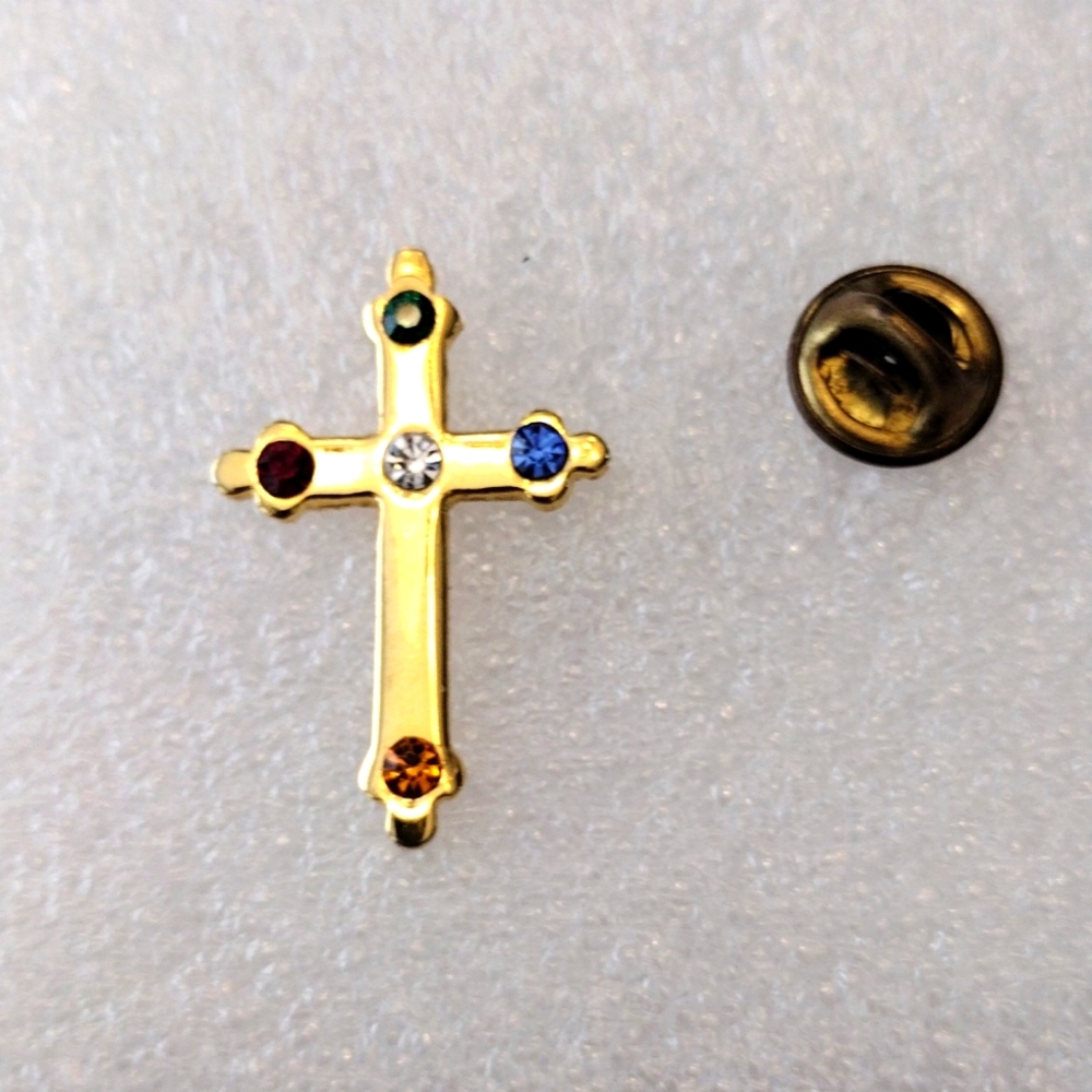 Camco Cross lapel pin brooch.